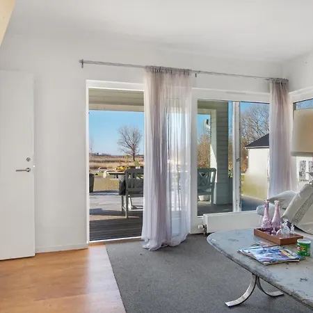 Διαμέρισμα 1 Bedroom Beautiful In Sejero
